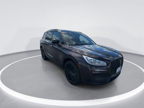 Used 2023 Lincoln Corsair Reserve w/ Equipment Group 202A image 2