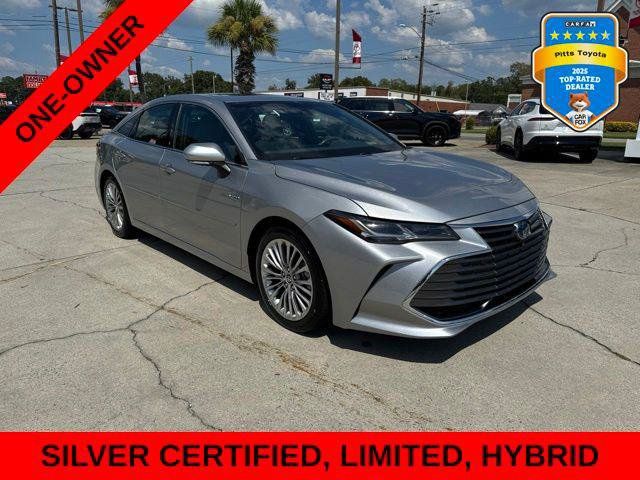Certified 2019 Toyota Avalon Limited w/ Advanced Safety Package FWD image 3