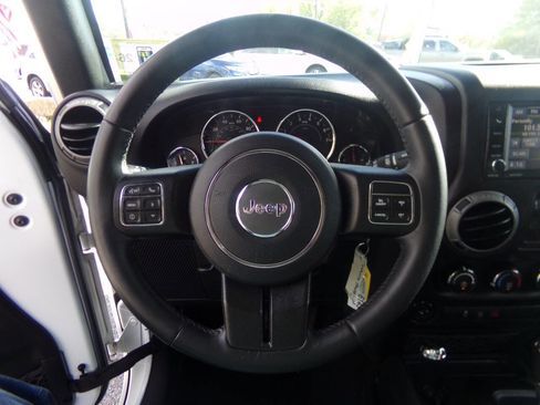 Used 2017 Jeep Wrangler Unlimited Sport w/ Quick Order Package 24S AWD/4WD image 23