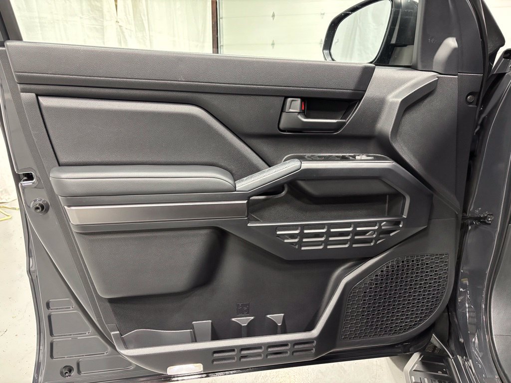 Used 2026 Toyota 4Runner SR5 AWD/4WD image 8