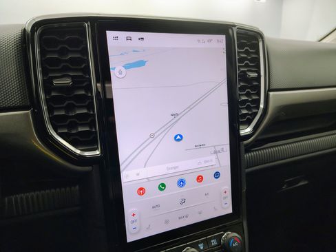 New 2025 Ford Ranger XLT w/ Equipment Group 301A High image 4