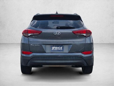 Used 2016 Hyundai Tucson SE w/ Option Group 02 FWD image 6