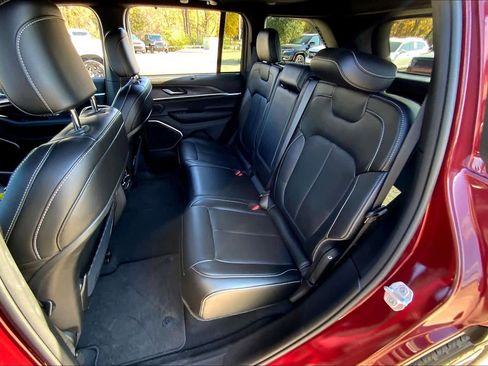 Used 2024 Jeep Grand Cherokee Limited 4xe w/ Luxury Tech Group II image 37