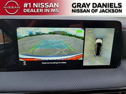 New 2025 Nissan Kicks SR image 4