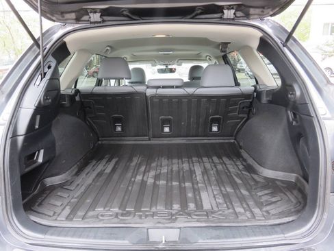 Used 2018 Subaru Outback 2.5i Limited AWD/4WD image 25