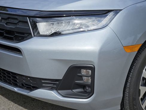 New 2026 Honda Odyssey EX-L image 6