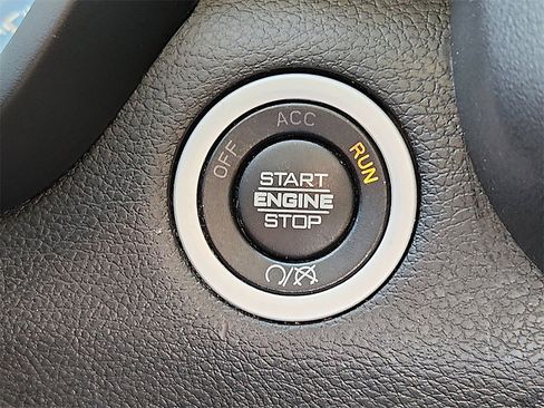 Used 2020 RAM 3500 Big Horn image 28