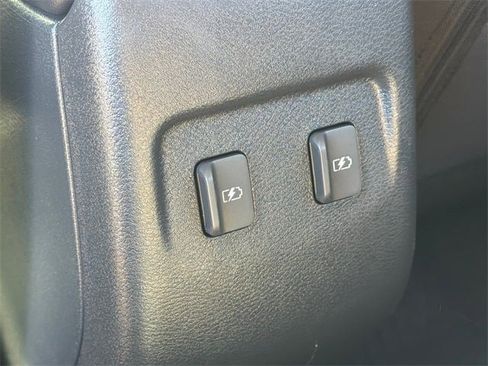 Used 2024 Nissan Kicks SV image 18