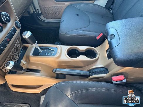 Used 2018 Jeep Wrangler Unlimited Rubicon image 6