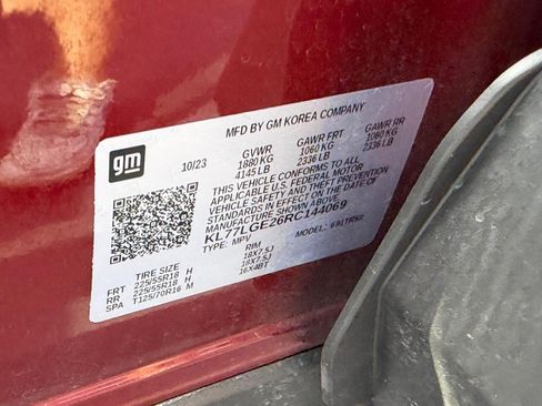Used 2024 Chevrolet Trax RS w/ Driver Confidence Package FWD image 24