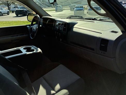 Used 2009 GMC Sierra 1500 W/T w/ Work Truck Preferred Package RWD image 13