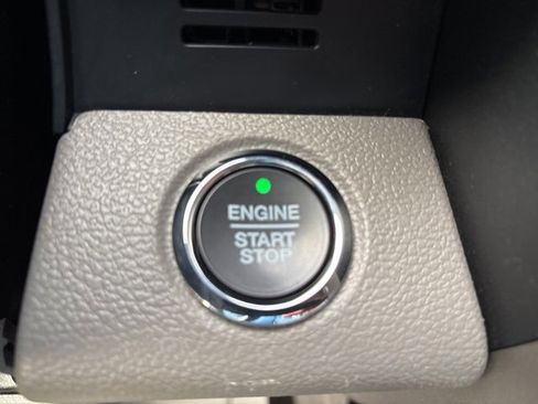 Used 2019 Ford F150 Lariat image 27