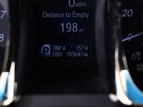 Used 2013 Toyota Avalon Limited image 26