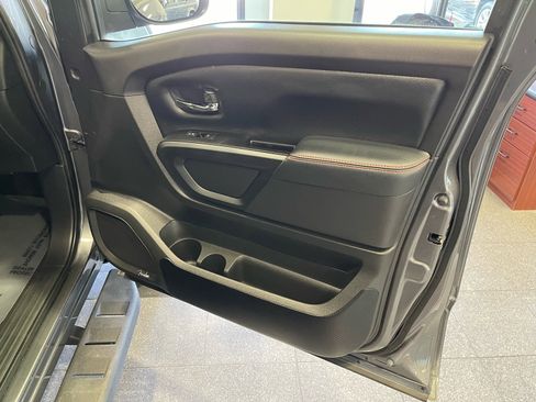 Used 2023 Nissan Titan PRO-4X w/ Pro-4x Convenience Package image 36