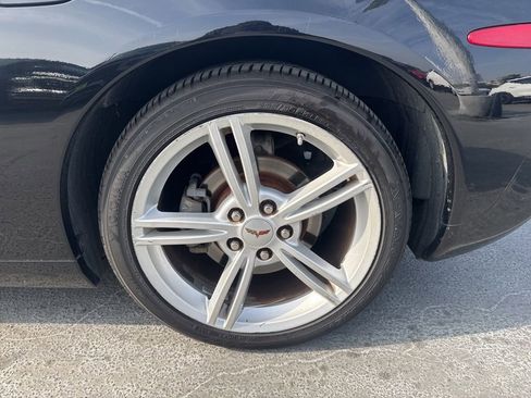 Used 2010 Chevrolet Corvette Coupe w/ 1LT image 7