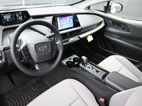 New 2026 Toyota Prius LE image 13