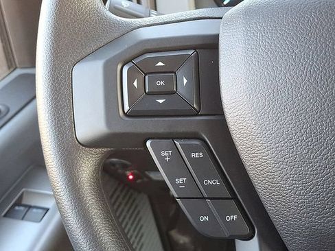 Used 2023 Ford F650 2WD Regular Cab Super Duty image 18