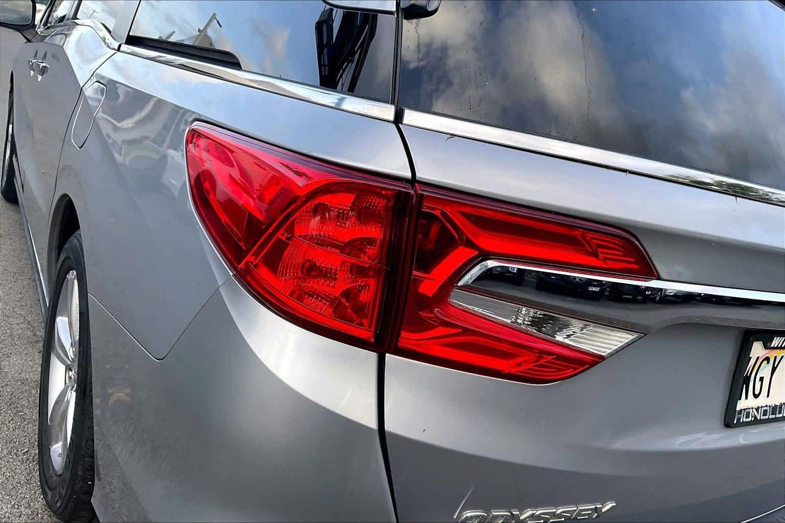 Used 2018 Honda Odyssey EX-L image 32