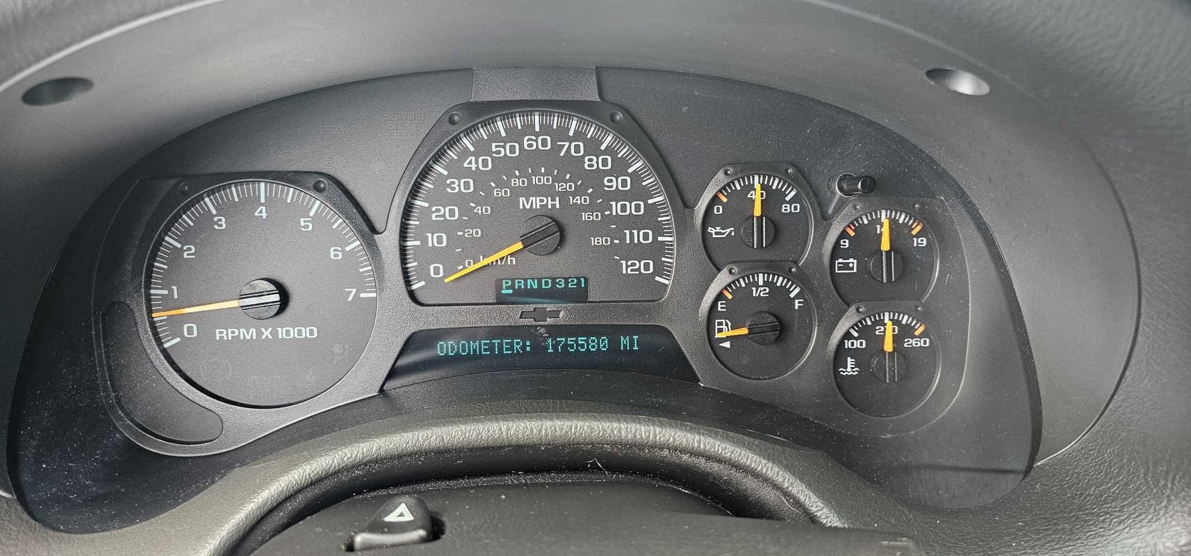 Used 2004 Chevrolet TrailBlazer LT w/ LT Preferred Equipment Group AWD/4WD image 16