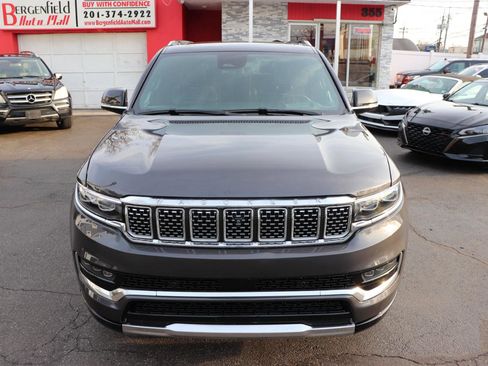 Used 2023 Jeep Grand Wagoneer L Series II image 9