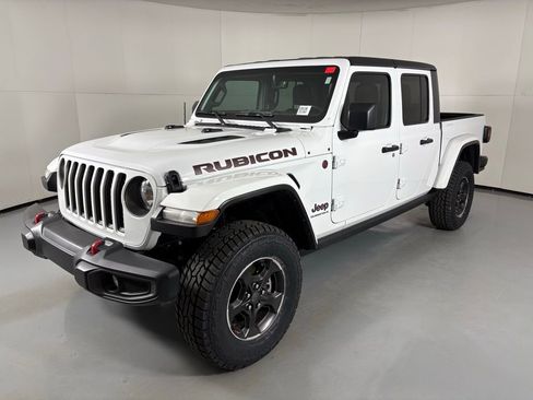 Used 2023 Jeep Gladiator Rubicon w/ Cold Weather Group image 4