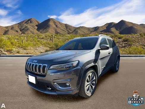 Used 2019 Jeep Cherokee Overland w/ Technology Group FWD image 2