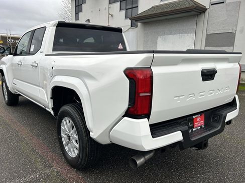 New 2026 Toyota Tacoma SR5 image 7