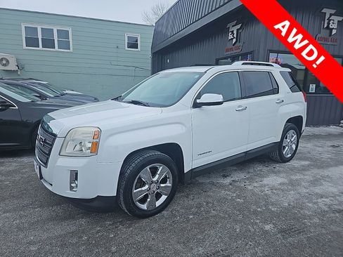 Used 2014 GMC Terrain SLT w/ LPO, Protection Package image 2