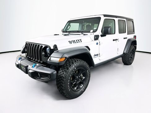 Used 2023 Jeep Wrangler Unlimited w/ Cold Weather Group AWD/4WD image 3