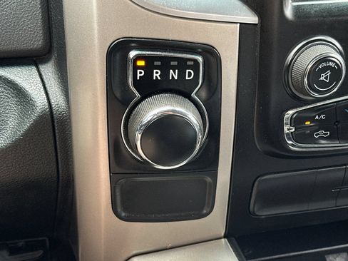 Used 2015 RAM 1500 Big Horn RWD image 21