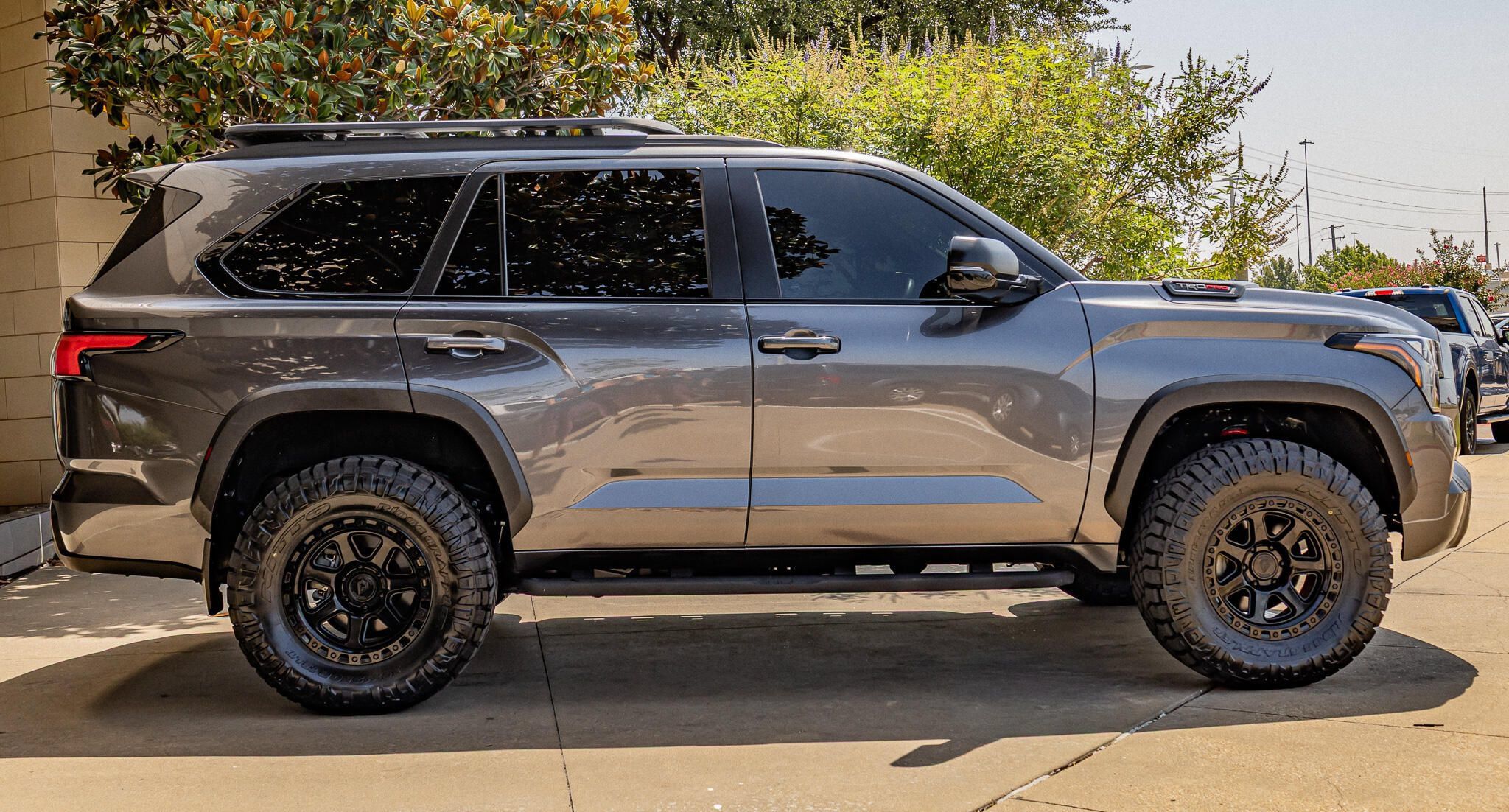 Used 2025 Toyota Sequoia TRD Pro AWD/4WD image 11