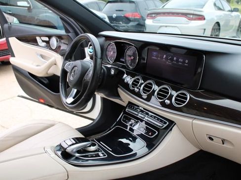 Used 2017 Mercedes-Benz E 300 image 48