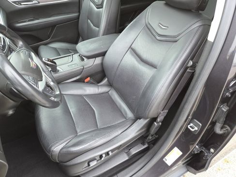 Used 2019 Cadillac XT5 Luxury image 22