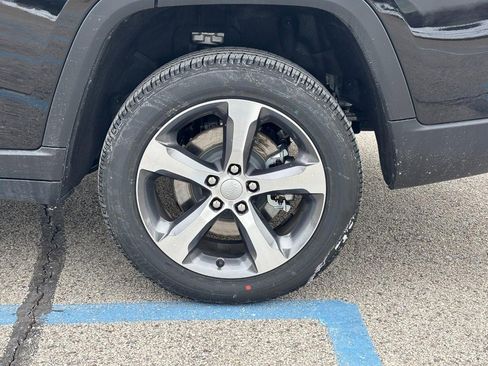 New 2025 Jeep Grand Cherokee L Limited w/ Luxury Tech Group II image 10