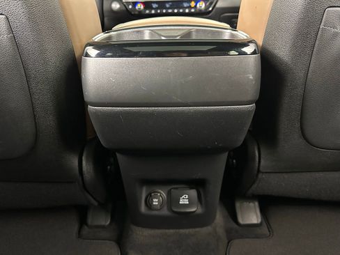 Used 2020 Kia Telluride SX w/ SX Prestige Package image 36