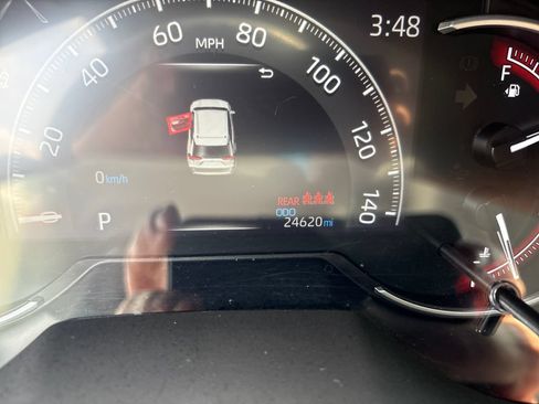Used 2024 Toyota RAV4 LE AWD/4WD image 21