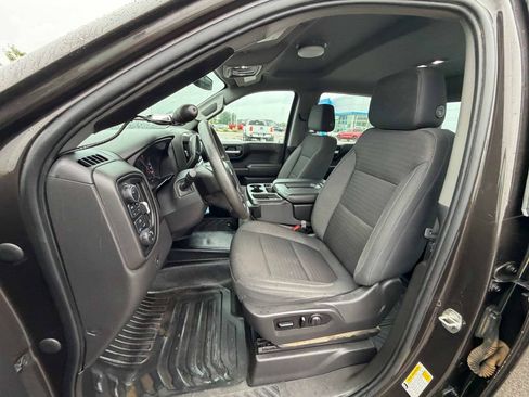 Used 2021 Chevrolet Silverado 1500 W/T w/ Z71 Off-Road Package AWD/4WD image 13