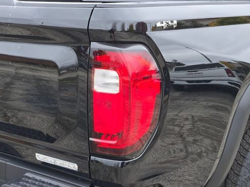 New 2026 GMC Canyon Elevation w/ Convenience Package image 13