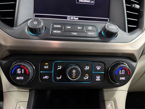 Used 2017 GMC Acadia Denali w/ Technology Package FWD image 22