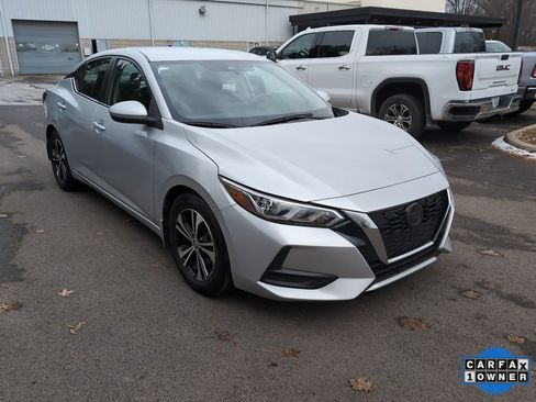 Used 2022 Nissan Sentra SV w/ Trunk Package image 2