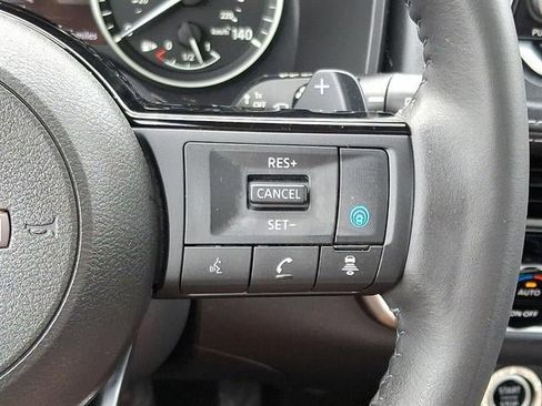 Certified 2022 Nissan Rogue SV w/ SV Premium Package image 57