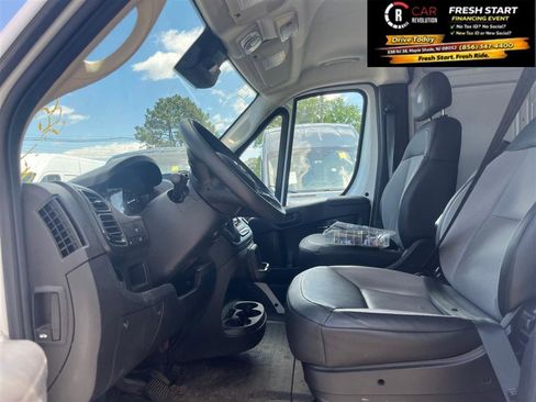 Used 2025 RAM ProMaster 3500 w/ Convenience Group FWD image 11
