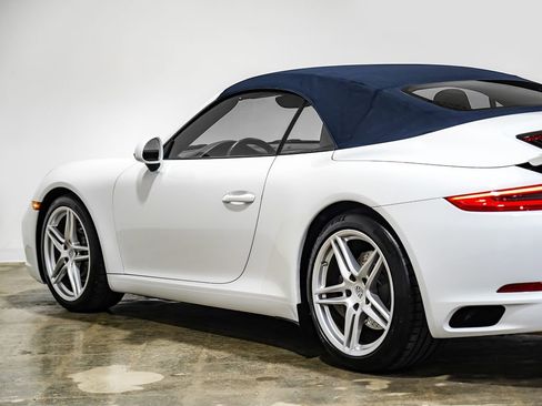 Used 2017 Porsche 911 Carrera image 13
