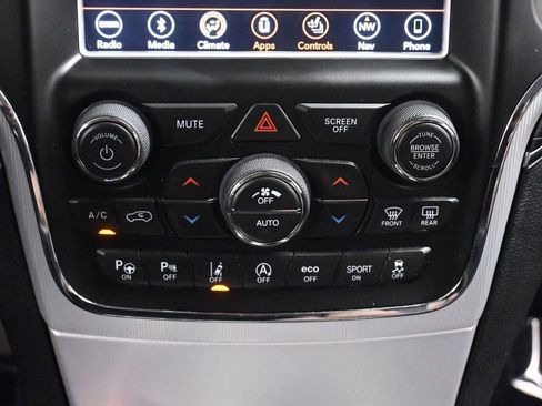 Used 2018 Jeep Grand Cherokee Summit image 33