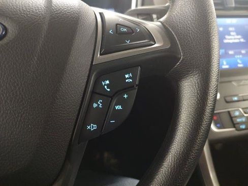 Used 2020 Ford Fusion SE image 14