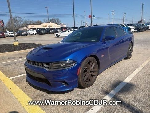 Used 2019 Dodge Charger Scat Pack image 3