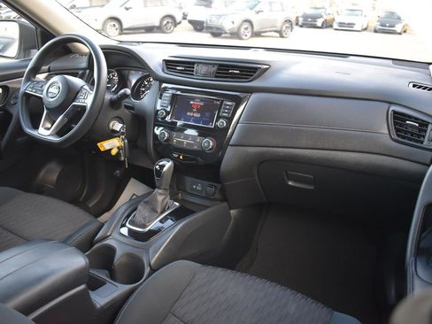 Used 2018 Nissan Rogue S image 49