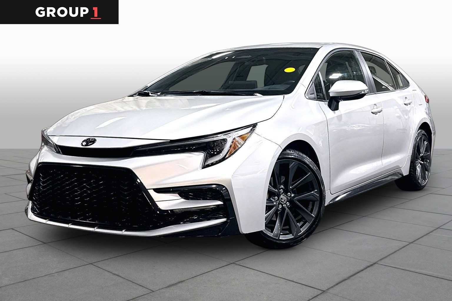Used 2026 Toyota Corolla SE w/ SE Package FWD image 1