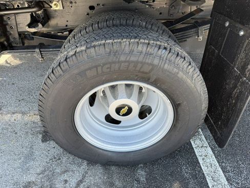 Used 2020 Chevrolet Silverado 3500 W/T w/ WT Fleet Convenience Package image 12