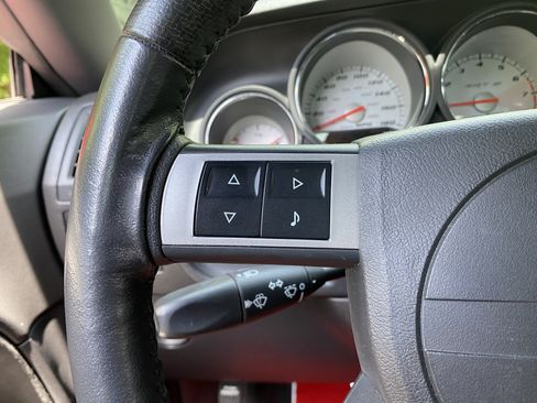 Used 2009 Dodge Challenger SRT8 w/ SRT Option Group II RWD image 19